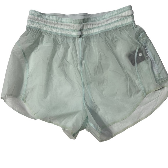 Lululemon Ocean Air Green High-Rise Step Out Short Packable Water-Repellent - Picture 4 of 10